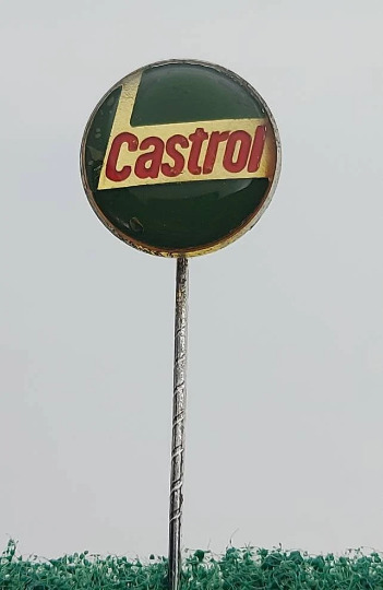Castrol - Vintage Metal Pin Badge, Oil Fuel Carburant Essence Petrol Industry !